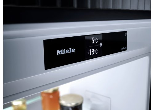 Холодильник Miele KFN 7795 C