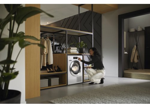 Сушильна машина Miele TCR 780 WP Chrome Edition